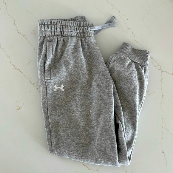 Kids under armor gray sweatpants with drawstring and pockets size youth medium - Picture 1 of 5